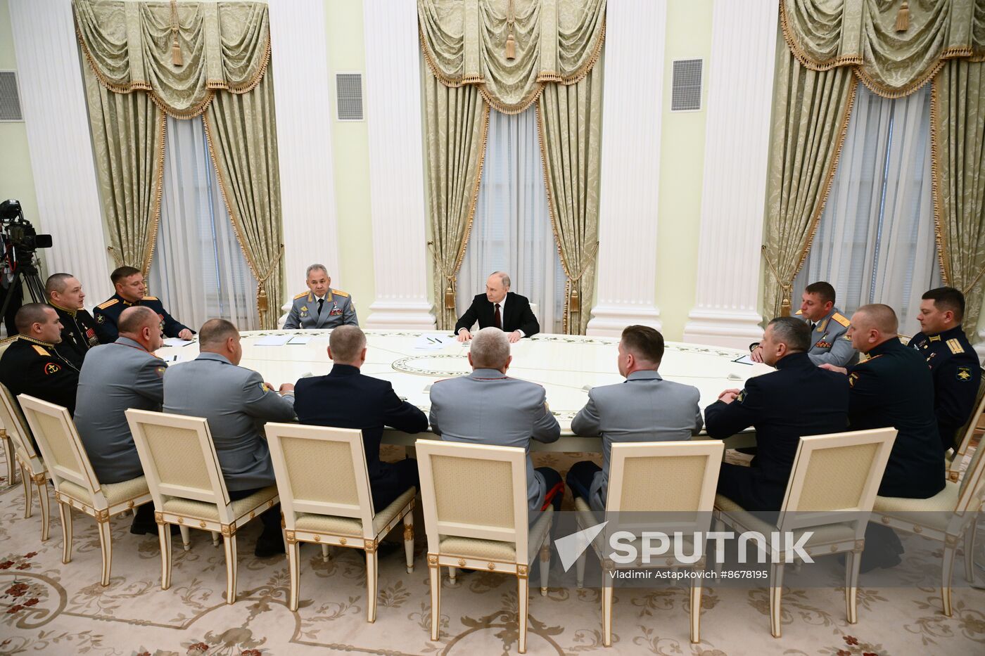 Russia Putin Commanding Officers