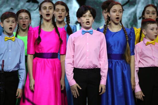 RUSSIA EXPO. Concert for Great Victory Day youth opera program and children's choir of the Bolshoi Theater