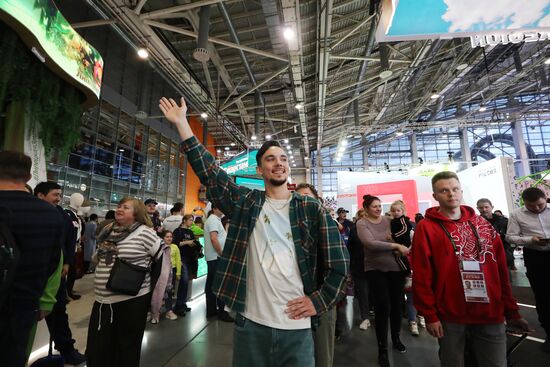 RUSSIA EXPO. Dance flashmob