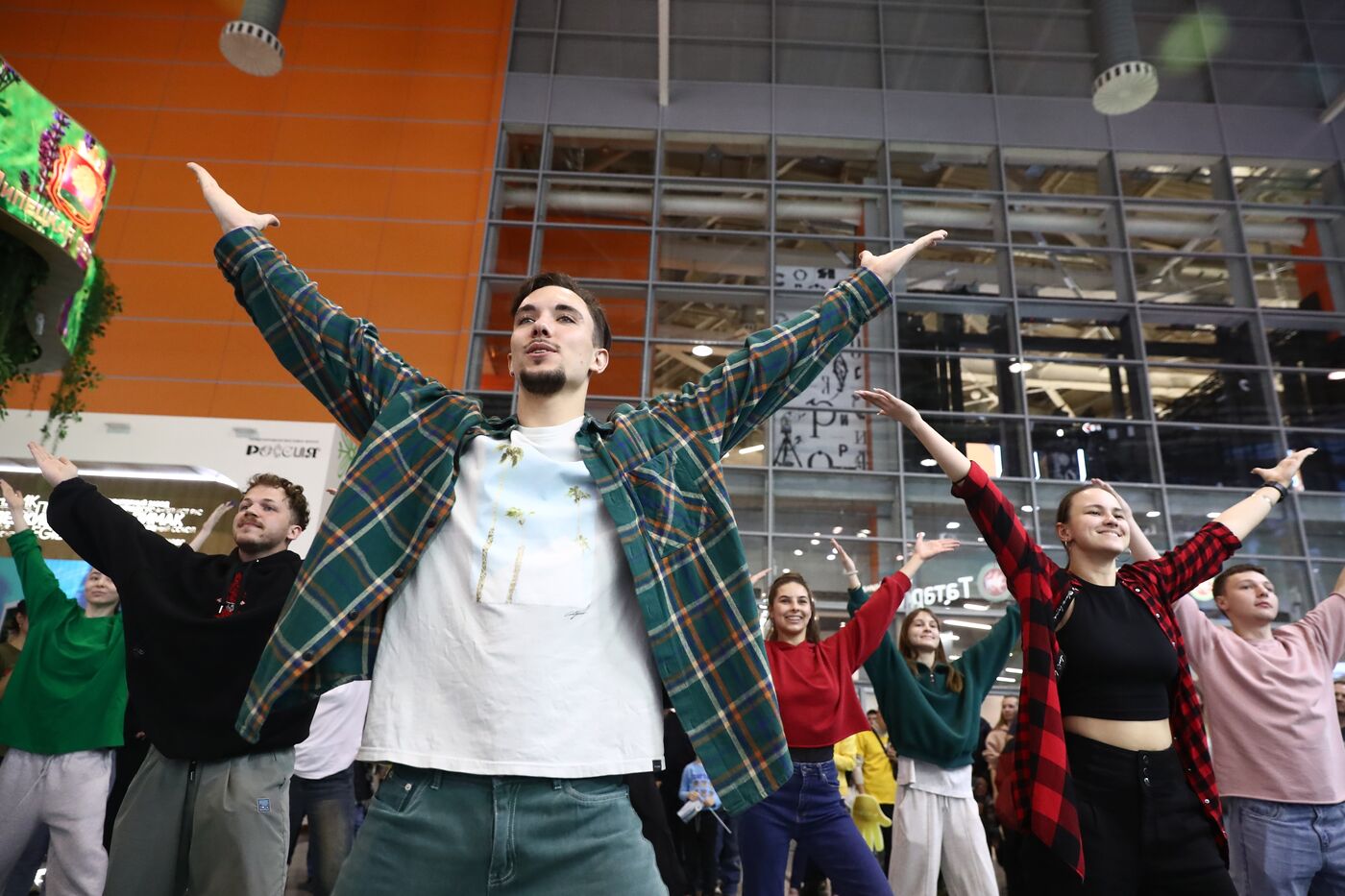 RUSSIA EXPO. Dance flashmob