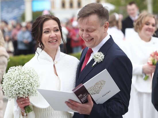 RUSSIA EXPO. Opening of the first Russian Wedding Festival