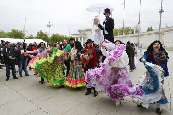 RUSSIA EXPO. Opening of the first Russian Wedding Festival