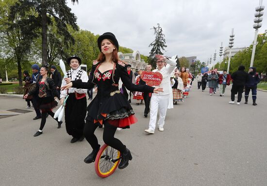 RUSSIA EXPO. Opening of the first Russian Wedding Festival