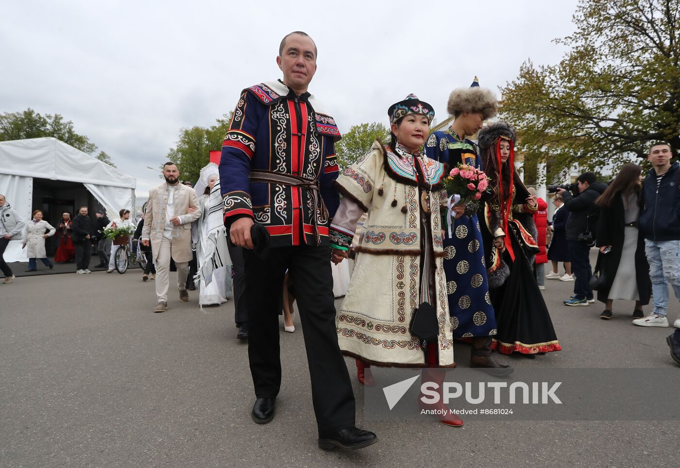 RUSSIA EXPO. Opening of the first Russian Wedding Festival