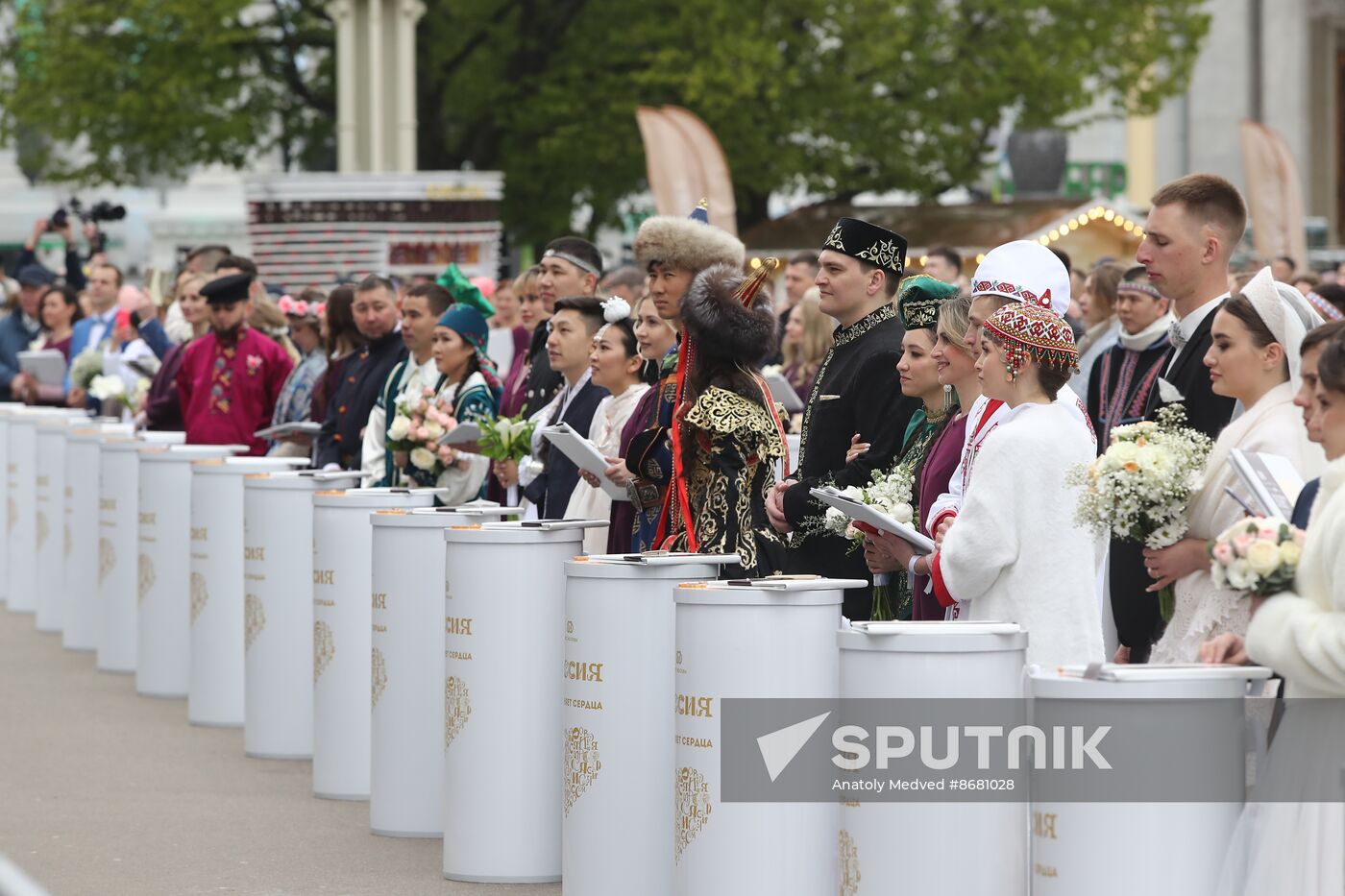 RUSSIA EXPO. Opening of the first Russian Wedding Festival