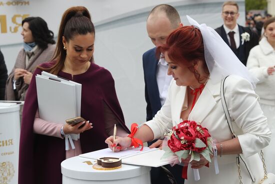 RUSSIA EXPO. Opening of the first Russian Wedding Festival