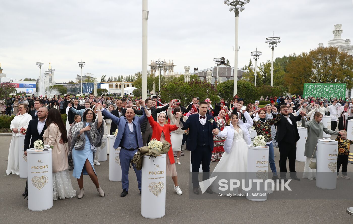 RUSSIA EXPO. Opening of the first Russian Wedding Festival