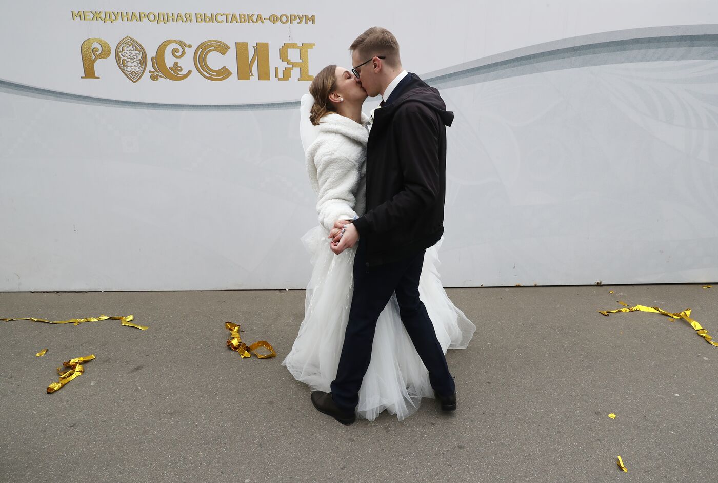 RUSSIA EXPO. Gala concert for newlyweds held as part of Russian Wedding Festival