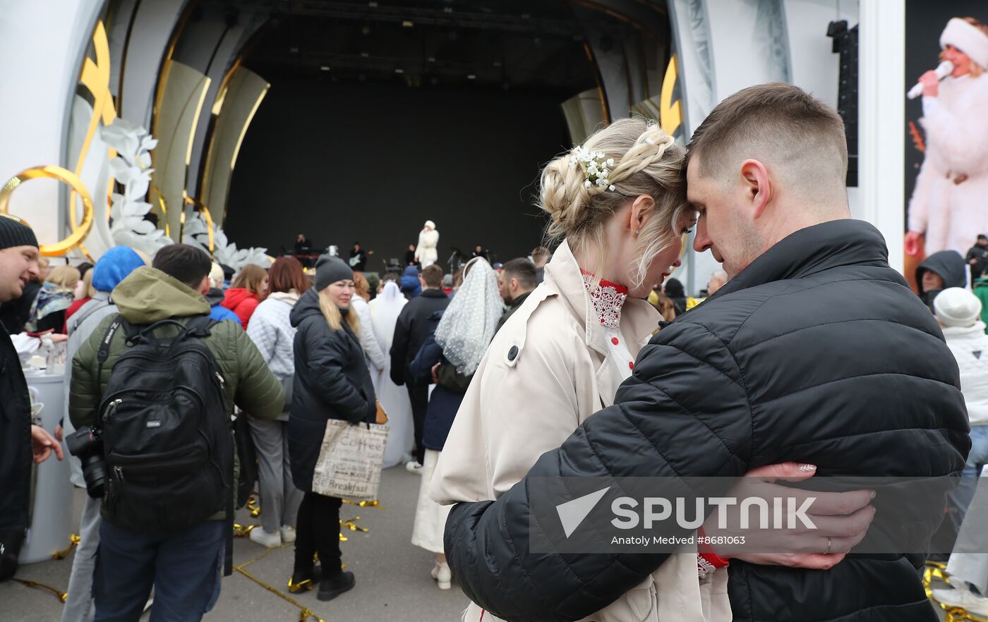 RUSSIA EXPO. Gala concert for newlyweds held as part of Russian Wedding Festival