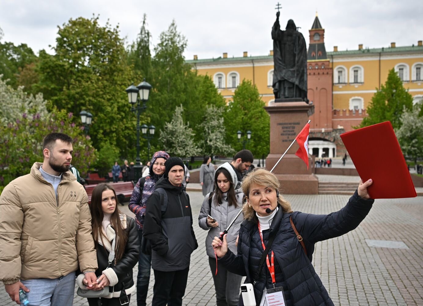 RUSSIA EXPO. Tour for newlyweds who got married at RUSSIA EXPO