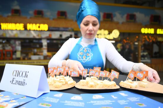 Official opening ceremony of the Halal Trade Fair. Photos can be used on terms listed in the media-bank's Forum section. Location: Russia, Republic of Tatarstan, Kazan. Author: Pavel Bednyakov/Sputnik. KAZANFORUM 2024. Opening ceremony of the Halal Trade Fair