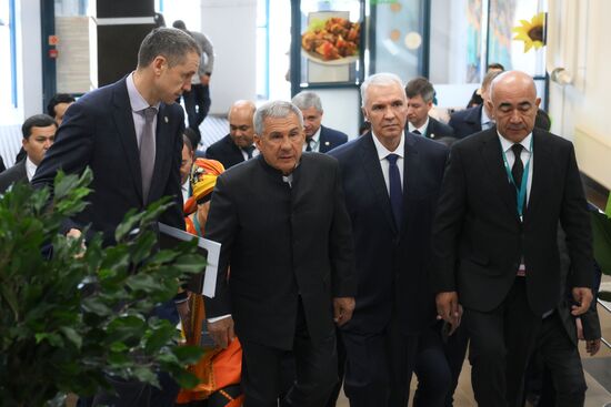 Official opening ceremony of the Halal Trade Fair. Second left: Rustam Minnikhanov, head of the Republic of Tatarstan. Photos can be used on terms listed in the media-bank's Forum section. Location: Russia, Republic of Tatarstan, Kazan. Author: Vladimir Astapkovich/Sputnik. KAZANFORUM 2024. Opening ceremony of the Halal Trade Fair