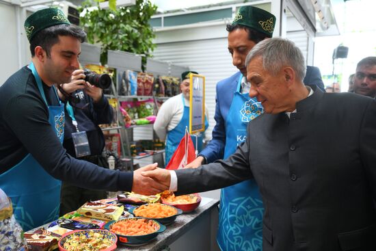 Official opening ceremony of the Halal Trade Fair. Right: Rustam Minnikhanov, head of the Republic of Tatarstan, chair of the Russia - Islamic World strategic vision group. Photos can be used on terms listed in the media-bank's Forum section. Location: Russia, Republic of Tatarstan, Kazan. Author: Pavel Bednyakov/Sputnik. KAZANFORUM 2024. Opening ceremony of the Halal Trade Fair
