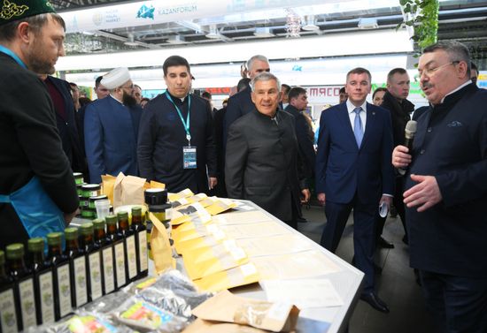 Official opening ceremony of the Halal Trade Fair. Center: Rustam Minnikhanov, head of the Republic of Tatarstan, chair of the Russia - Islamic World strategic vision group; right, background: Marat Zyabbarov, Deputy Prime Minister - Minister of Agriculture and Food of the Republic of Tatarstan. Photos can be used on terms listed in the media-bank's Forum section. Location: Russia, Republic of Tatarstan, Kazan. Author: Pavel Bednyakov/Sputnik. KAZANFORUM 2024. Opening ceremony of the Halal Trade Fair
