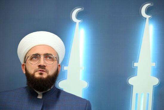 Official opening ceremony of the Halal Trade Fair. Kamil hazrat Samigullin, head of the Spiritual Administration of Muslims of the Republic of Tatarstan, Mufti of Tatarstan. Photos can be used on terms listed in the media-bank's Forum section. Location: Russia, Republic of Tatarstan, Kazan. Author: Pavel Bednyakov/Sputnik. KAZANFORUM 2024. Opening ceremony of the Halal Trade Fair