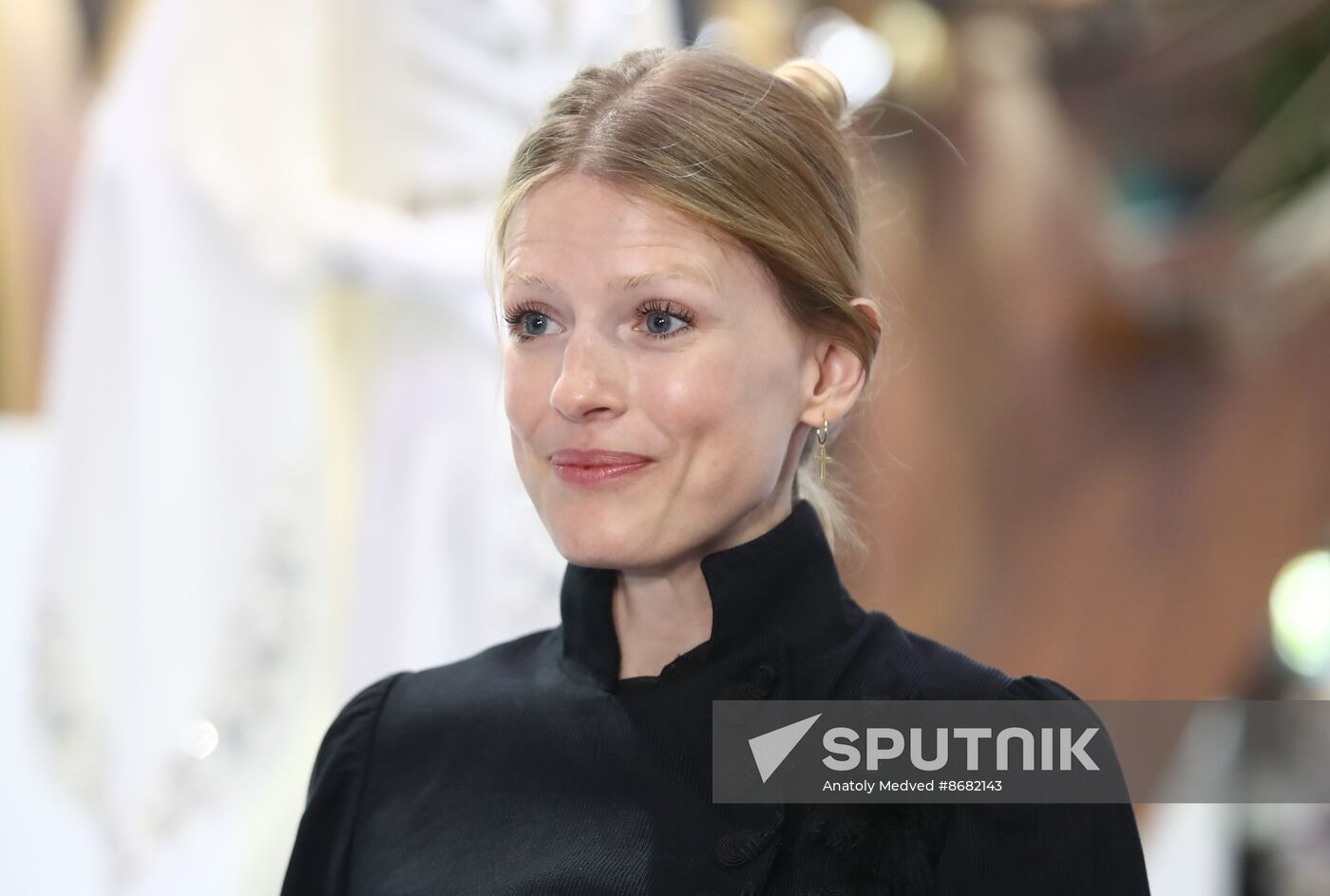 RUSSIA EXPO. Opening of the wedding dresses showcase exhibition "Fashionable brands of Russia. Evolution of the Russian Style."