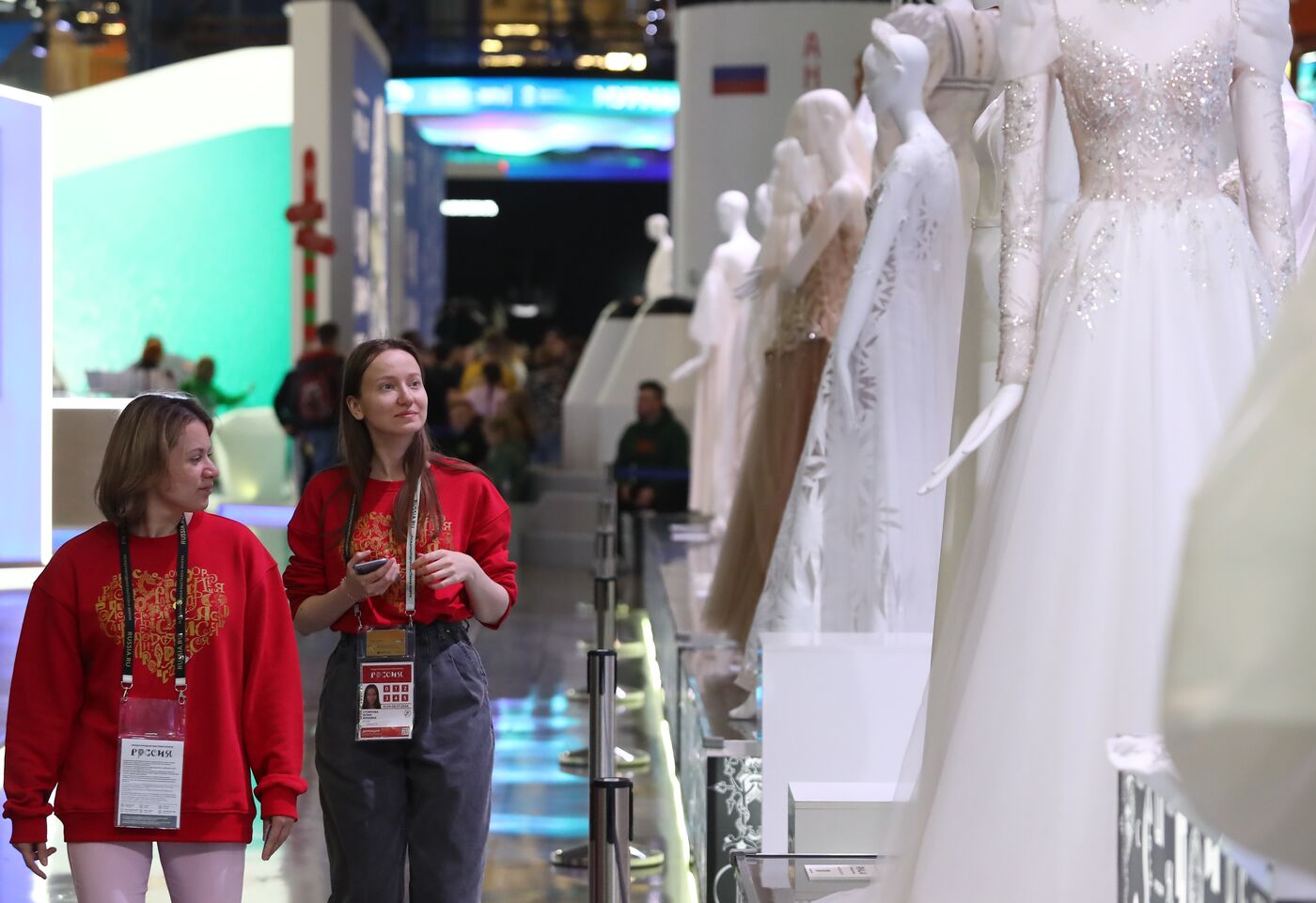 RUSSIA EXPO. Opening of the wedding dresses showcase exhibition  "Fashionable brands of Russia. Evolution of the Russian Style."