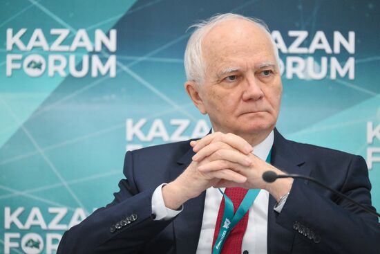 KAZANFORUM 2024. Main trends in the transformation of the information field in the modern world and OIC countries