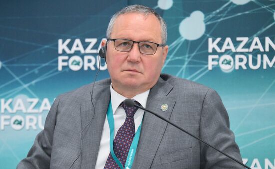 KAZANFORUM 2024. Main trends in the transformation of the information field in the modern world and OIC countries