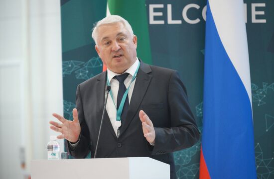 KAZANFORUM 2024. Digital design and fashion industry: national aspect. Zhamshed Urakov, Deputy Chairman of the Chamber of Commerce and Industry of the Republic of Uzbekistan. Photos can be used on terms listed in the media-bank's Forum section. Location: Russia, Republic of Tatarstan, Kazan. Author: Alexandr Kryazhev/Sputnik. KAZANFORUM 2024. Digital design and fashion industry: national aspect