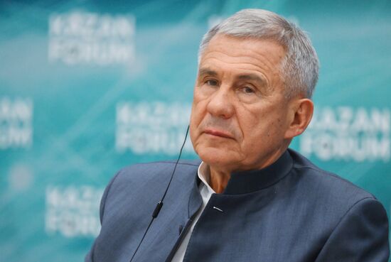 KAZANFORUM 2024. Head of Tatarstan Rustam Minnikhanov meets with foreign ambassadors in Russia. Rustam Minnikhanov, Head of the Republic of Tatarstan, chair of the Russia - Islamic World strategic vision group. Photos can be used on terms listed in the media-bank's Forum section. Location: Russia, Republic of Tatarstan, Kazan. Author: Pavel Bednyakov/Sputnik. KAZANFORUM 2024. Head of Tatarstan Rustam Minnikhanov meets with foreign ambassadors in Russia