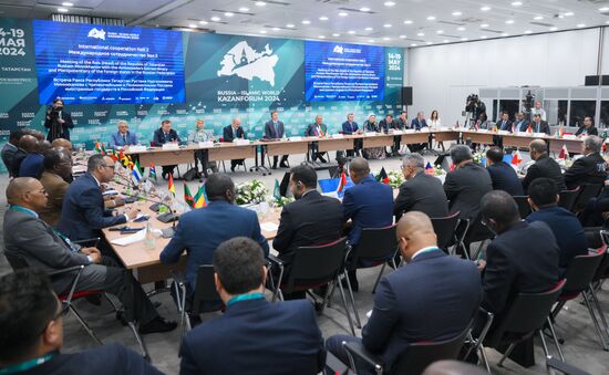 KAZANFORUM 2024. Head of Tatarstan Rustam Minnikhanov meets with foreign ambassadors in Russia
