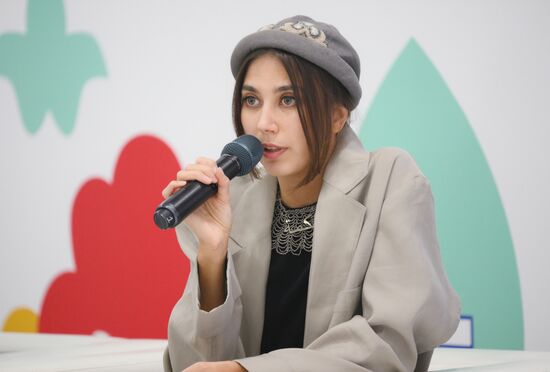KAZANFORUM 2024. Promoting national and traditional culture via creative entrepreneurship. Tatyana Chernoguzova, creator of Your Yool project, director of the Yukha fashion film. Photos can be used on terms listed in the media-bank's Forum section. Location: Russia, Republic of Tatarstan, Kazan. Author: Alexandr Kryazhev/Sputnik. KAZANFORUM 2024. Promoting national and traditional culture via creative entrepreneurship
