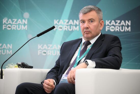 KAZANFORUM 2024. Breakthrough Russian technologies for mature oil and gas fields in the context of a new paradigm - economic efficiency, digital transformation and decarbonization