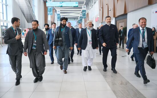 On the sidelines of KAZANFORUM 2024: Russia – Islamic World. To use the image, see the terms of use in the Kazanforum section of this media bank. Location: Russia, Republic of Tatarstan, Kazan. Author: Pavel Bednyakov/Sputnik. Russia – Islamic World: KAZANFORUM 2024