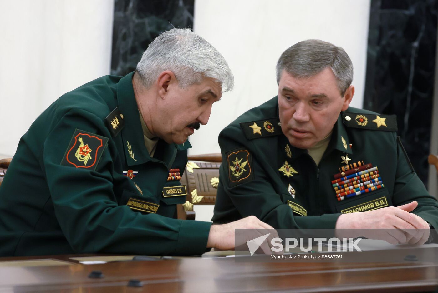 Russia Putin Military Districts Commanders