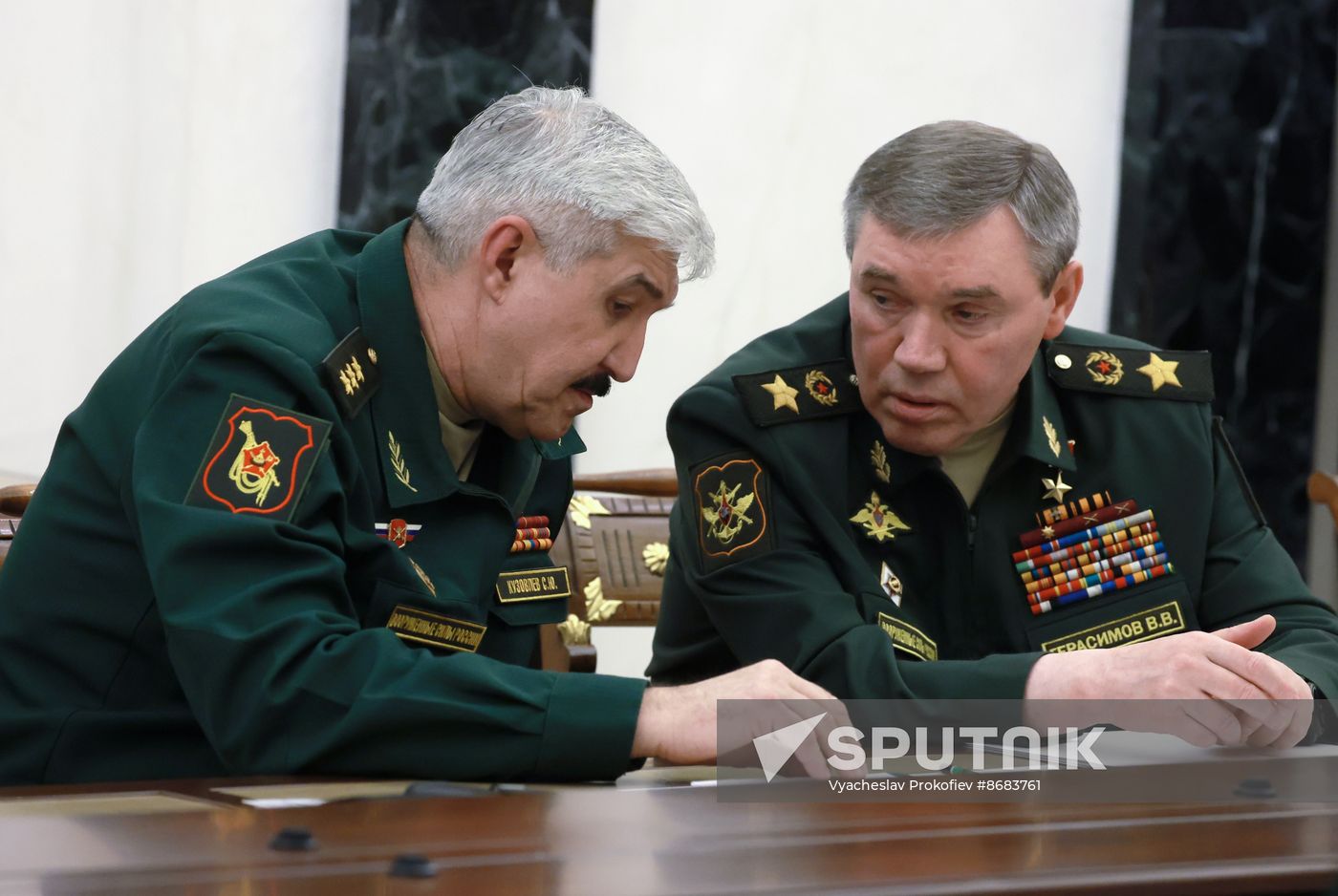 Russia Putin Military Districts Commanders