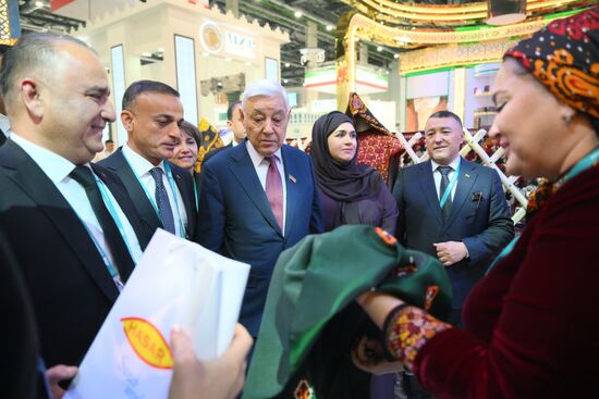 The KAZANFORUM 2024: Russia – Islamic World. Third left: Farid Mukhametshin, Chair of the Tatarstan State Council. Photos can be used on terms listed in the media-bank's Forum section. Location: Russia, Republic of Tatarstan, Kazan. Author: Pavel Bednyakov/Sputnik. Russia – Islamic World: KAZANFORUM 2024