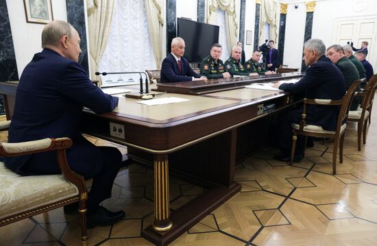 Russia Putin Military Districts Commanders