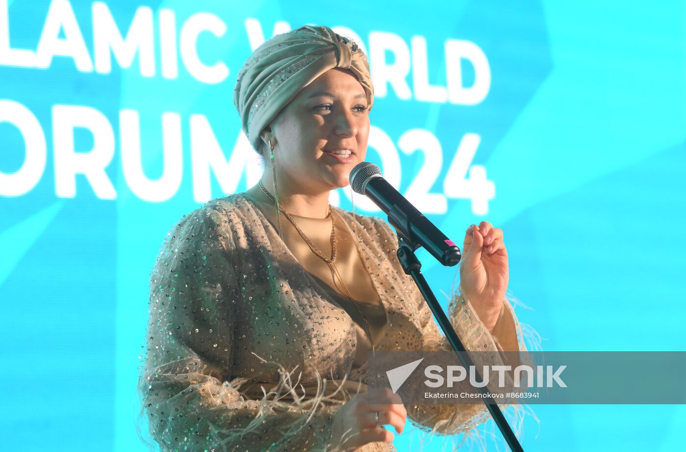 KAZANFORUM 2024. Welcome Gala dinner summarizing the results of the Halal Business Woman award