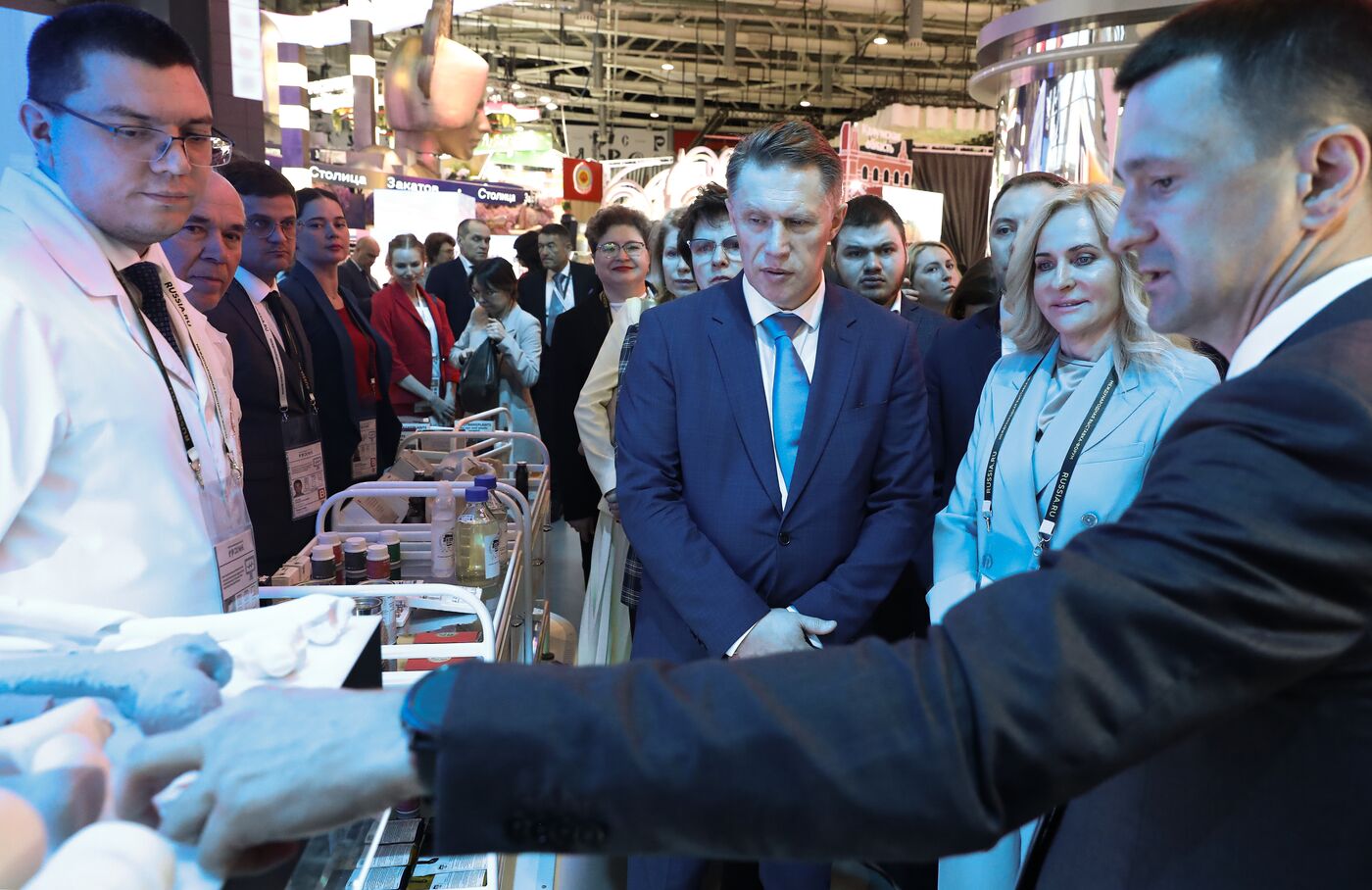 RUSSIA EXPO. Tour around stands of participants in plenary session, Modern health saving technologies