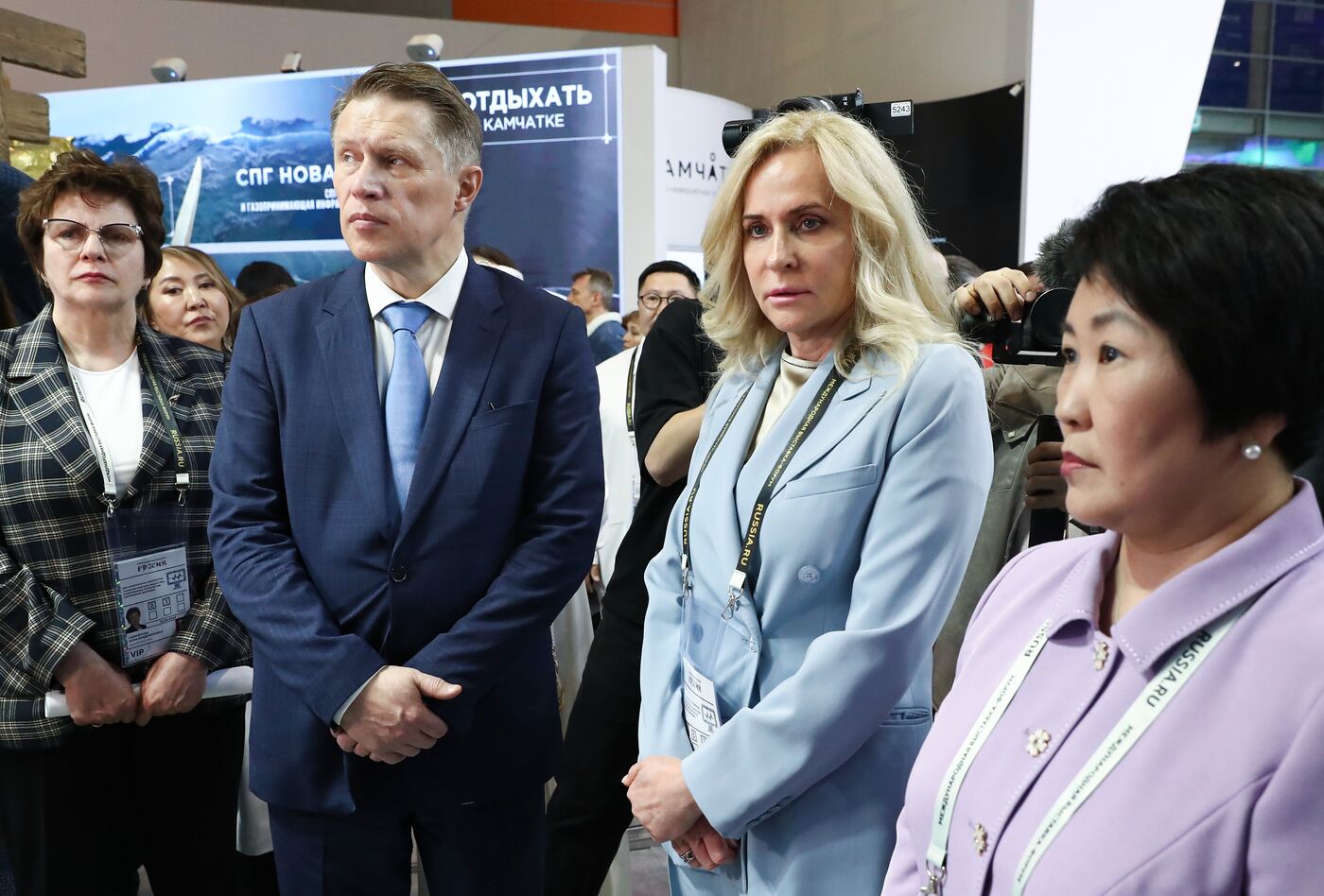 RUSSIA EXPO. Tour around stands of participants in plenary session, Modern health saving technologies