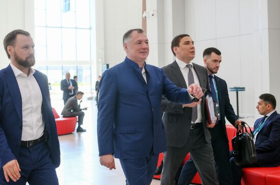 The KAZANFORUM 2024: Russia – Islamic World. From left: Marat Khusnullin, Deputy Prime Minister of the Russian Federation, Chairman of the Organizing Committee for the preparation and holding of the International Economic Forum Russia Islamic World: KazanForum. Photos can be used on terms listed in the media-bank's Forum section. Location: Russia, Republic of Tatarstan, Kazan. Author: Kristina Kormilitsyna/Sputnik. Russia – Islamic World: KAZANFORUM 2024