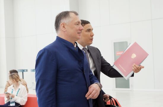 The KAZANFORUM 2024: Russia – Islamic World. Marat Khusnullin, Deputy Prime Minister of the Russian Federation, Chairman of the Organizing Committee for the preparation and holding of the International Economic Forum Russia - Islamic World: KazanForum. Photos can be used on terms listed in the media-bank's Forum section. Location: Russia, Republic of Tatarstan, Kazan. Author: Kristina Kormilitsyna/Sputnik. Russia – Islamic World: KAZANFORUM 2024