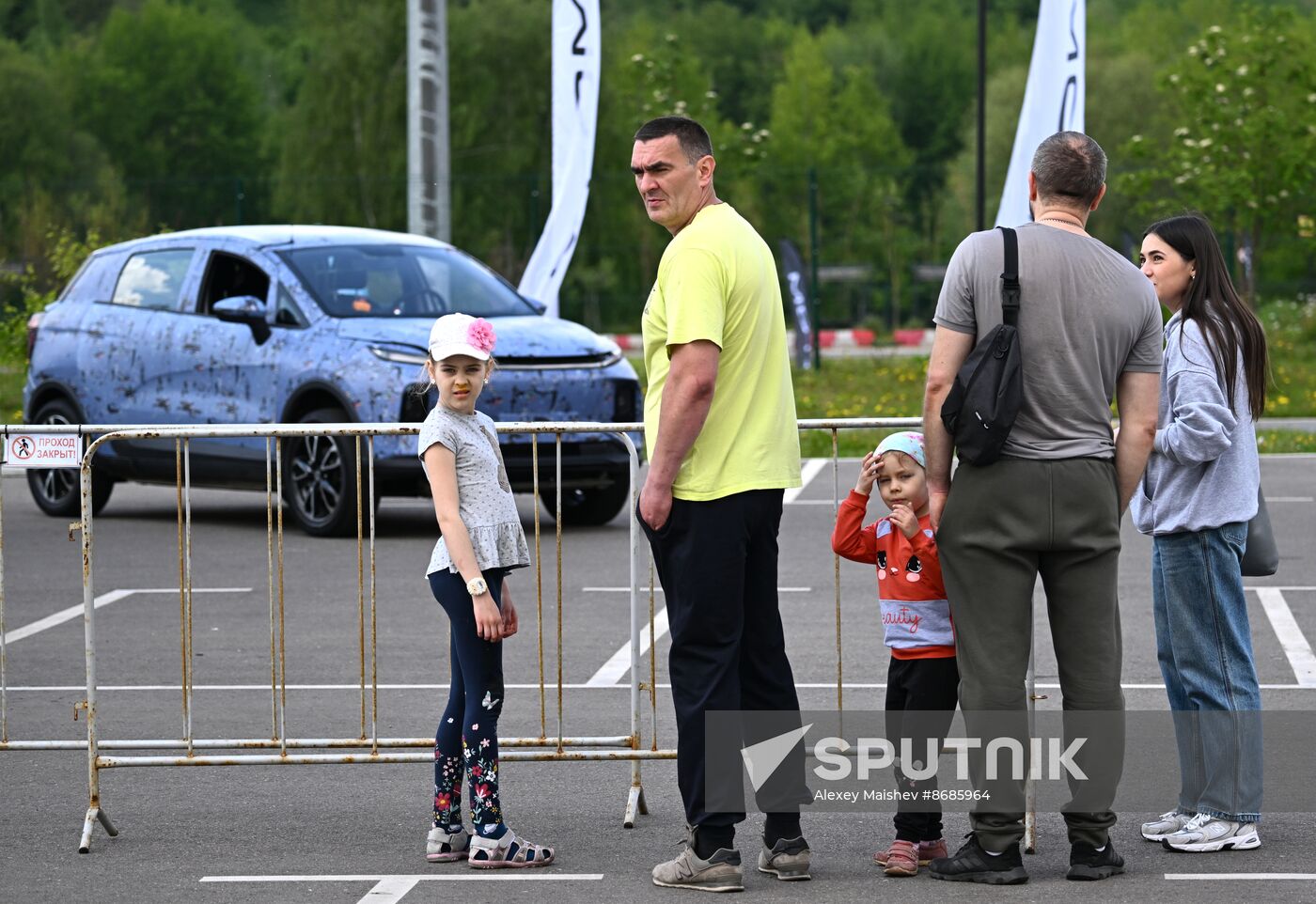 Russia Domestic Electric Car Presentation