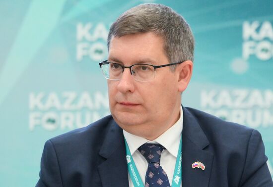 KAZANFORUM 2024. Russia-Azerbaijan roundtable