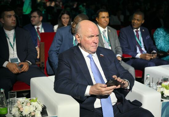 KAZANFORUM 2024. PLENARY SESSION: FINANCIAL AND LOGISTICS INFRASTRUCTURE OF RUSSIA AND THE OIC COUNTRIES