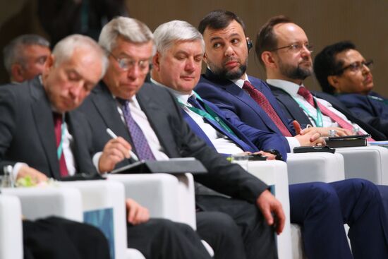 KAZANFORUM 2024. PLENARY SESSION: FINANCIAL AND LOGISTICS INFRASTRUCTURE OF RUSSIA AND THE OIC COUNTRIES