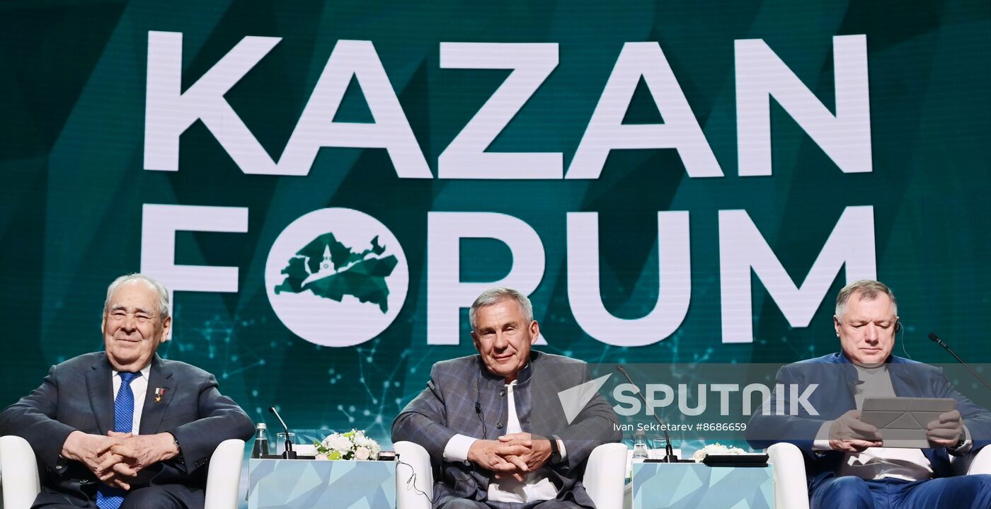 KAZANFORUM 2024. PLENARY SESSION: FINANCIAL AND LOGISTICS INFRASTRUCTURE OF RUSSIA AND THE OIC COUNTRIES