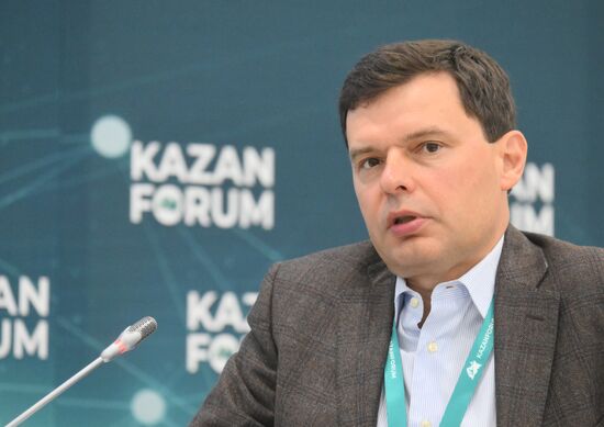 KAZANFORUM 2024. Technological transfer - trends of technological development in the modern world