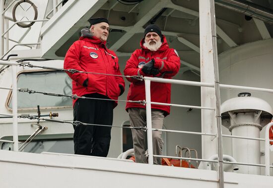 Russia North Pole Expedition