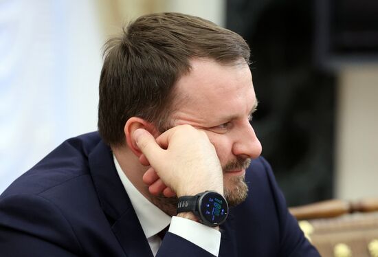 Russia Putin Fuel Energy Industry