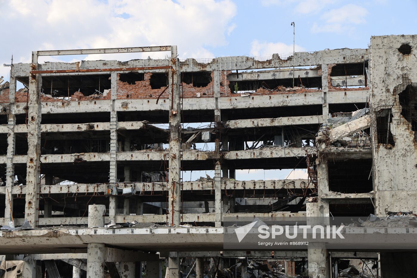 Russia DPR Destroyed Airport