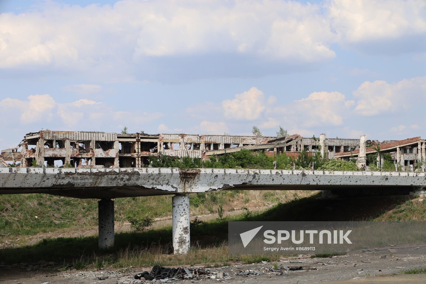 Russia DPR Destroyed Airport