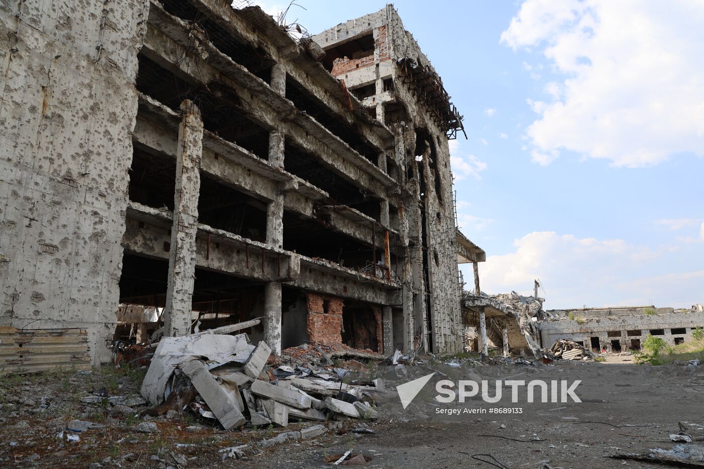 Russia DPR Destroyed Airport