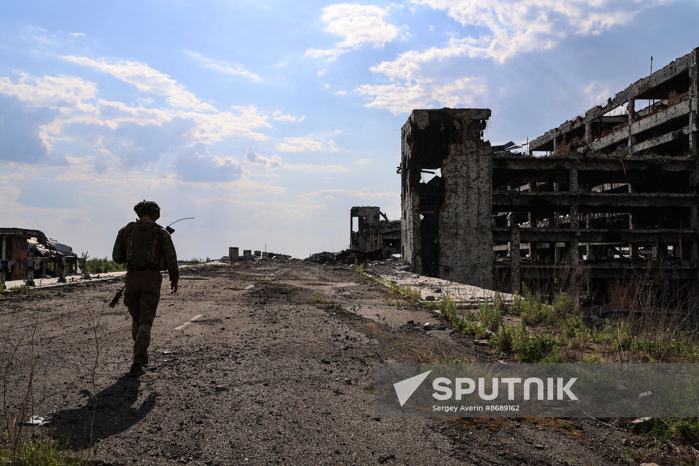 Russia DPR Destroyed Airport